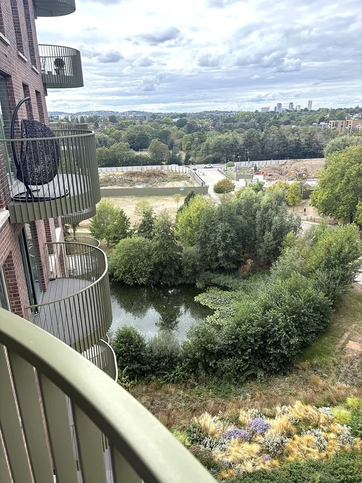Flat Astell Road in Greater London