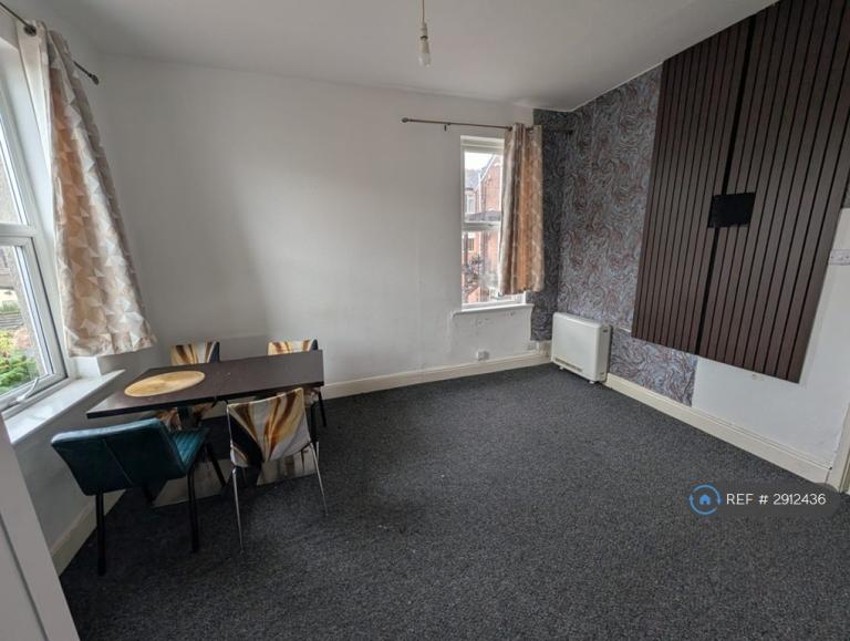Flat Irving Street in Southport