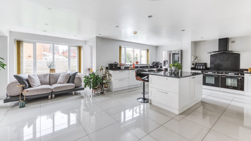 House Bowbank Close in Derby
