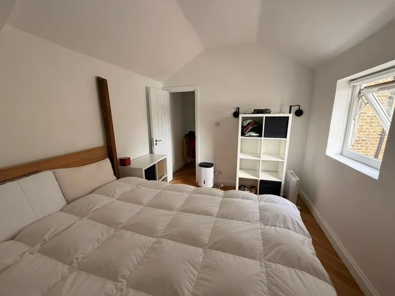 Room Leyton Park Road in Greater London