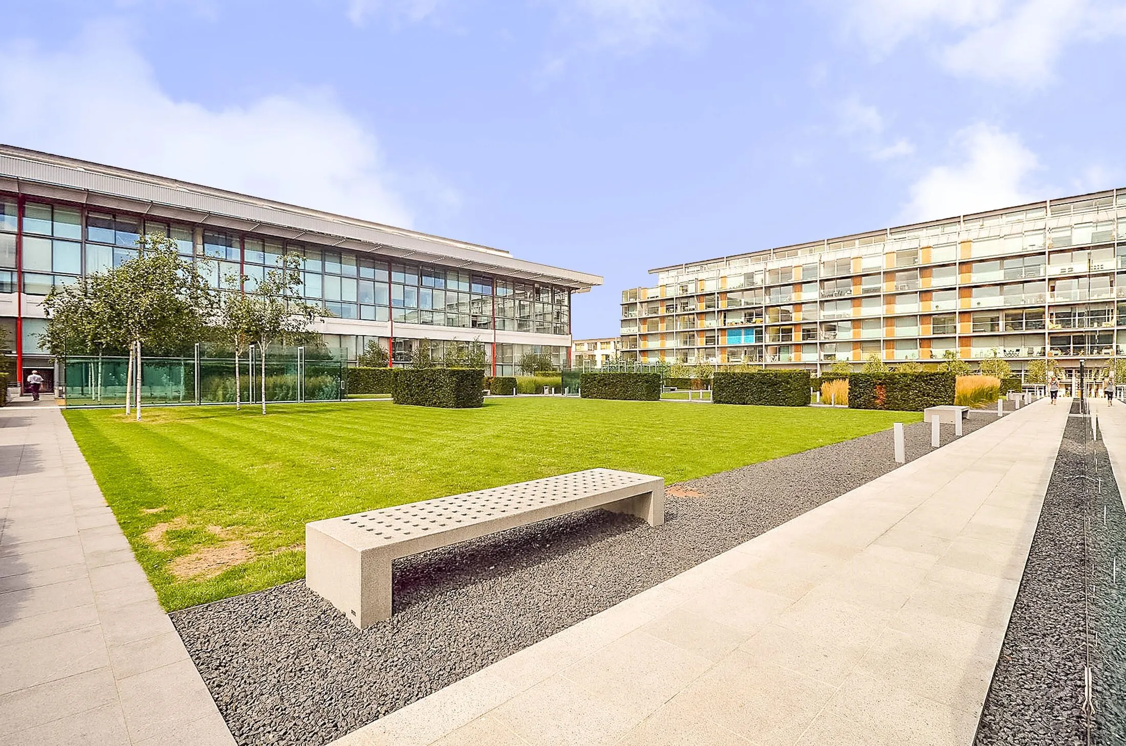 Flat Kelvin Road in Greater London