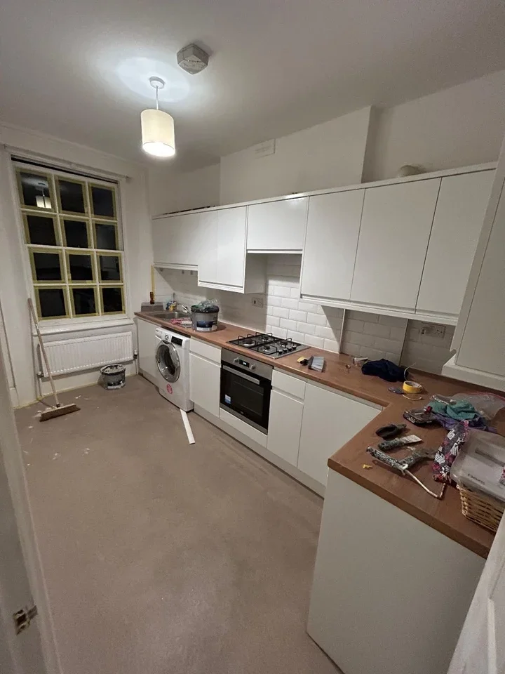 Flat Stratheden Road in Greater London