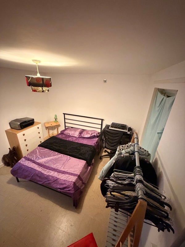 Room Campion Road in Greater London