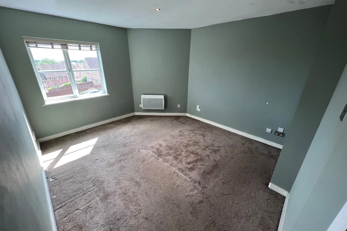 Flat Heol Pontprennau in Cardiff