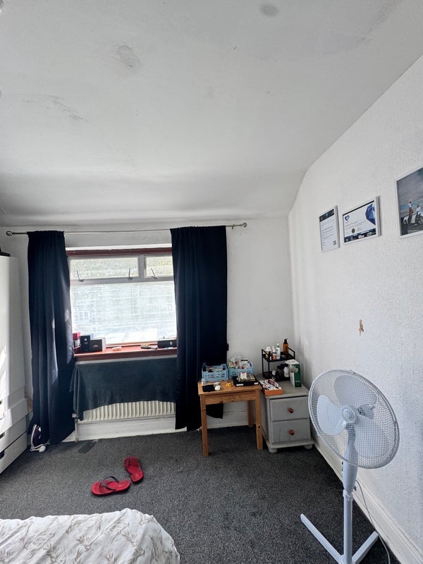Room Langleys Road in Birmingham