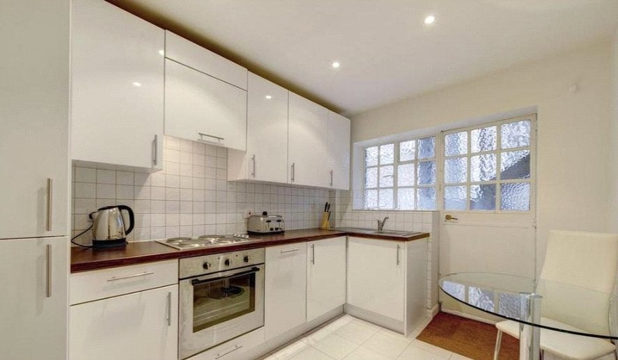 Flat Fulham Road in Greater London
