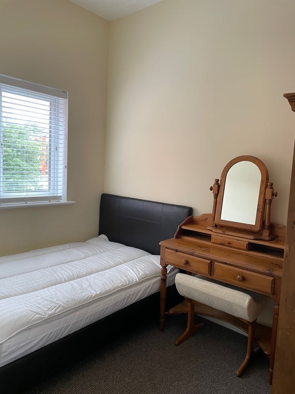 Room Newbold Walk in Manchester
