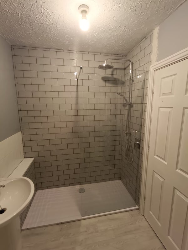 Room Newbold Walk in Manchester