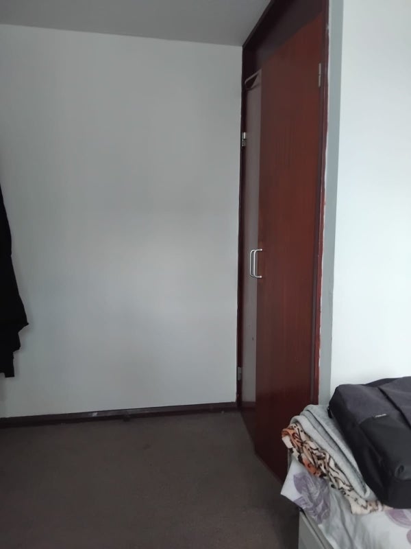 Room Brownlow Road in Greater London