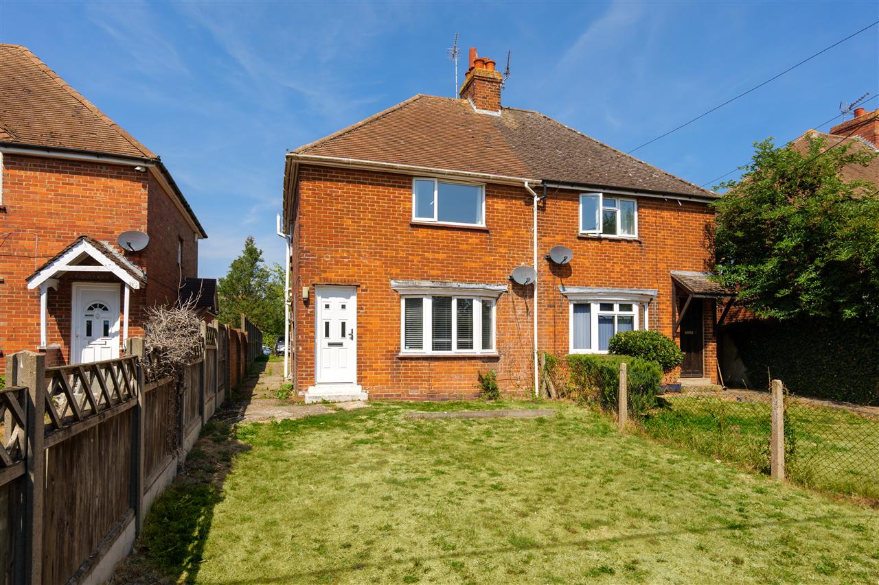 House Broad Oak Road in Canterbury