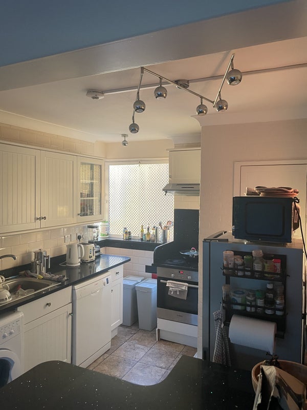 Room Tylney Avenue in Greater London