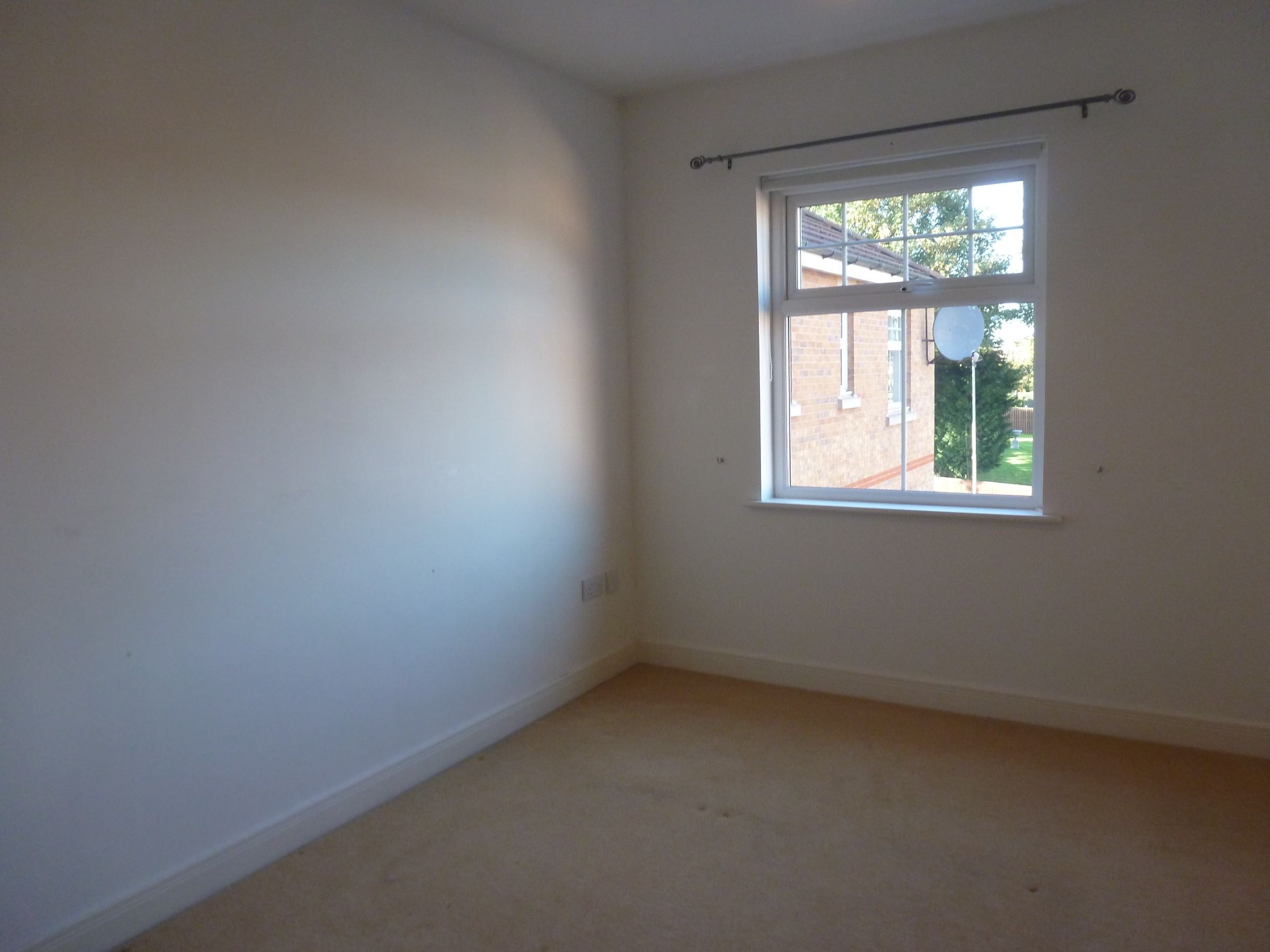 Flat Conisborough Way in Wakefield