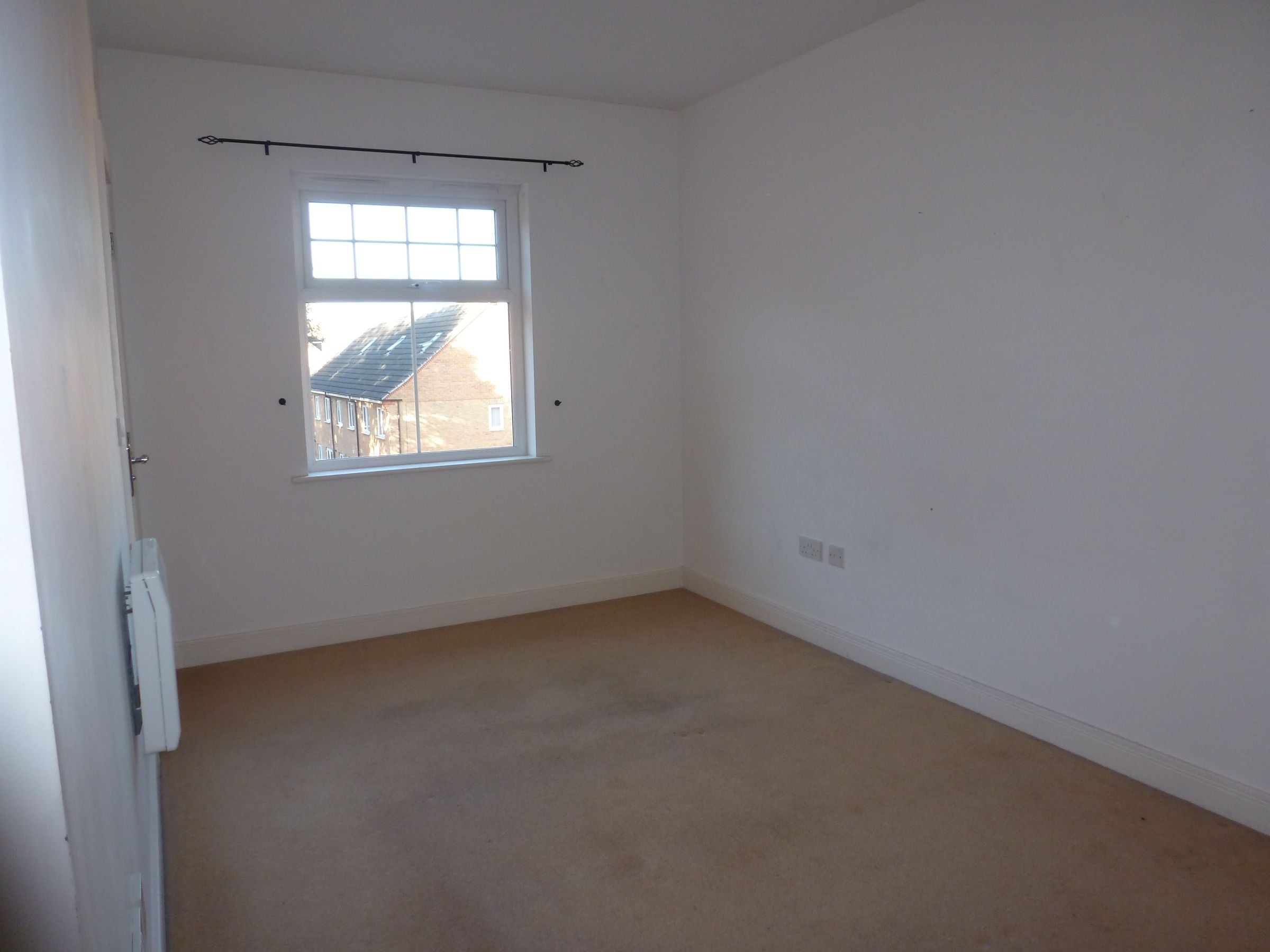 Flat Conisborough Way in Wakefield