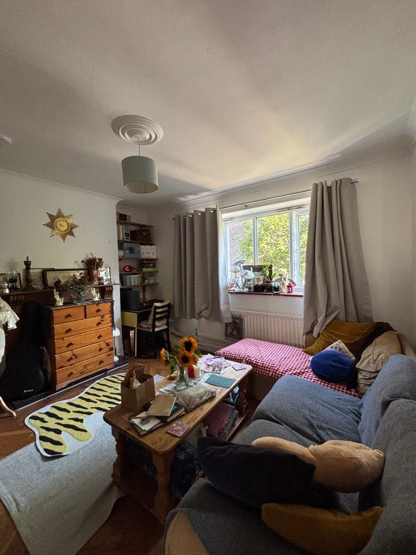 Room St. John's Drive in Greater London