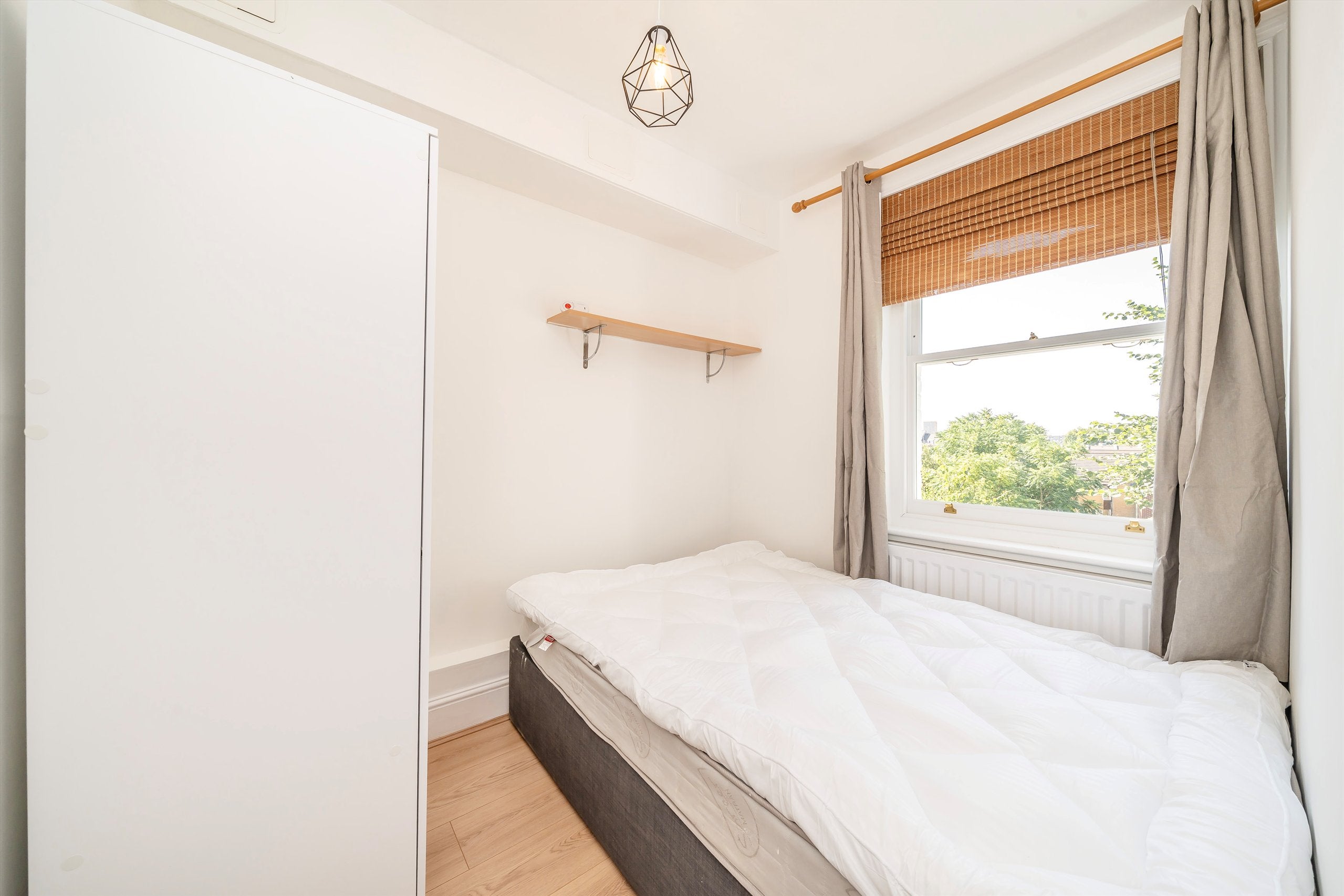 Flat Blackheath Road in Greater London