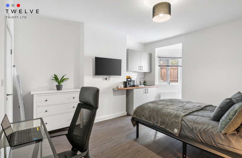 Room Upper Tulse Hill in Greater London