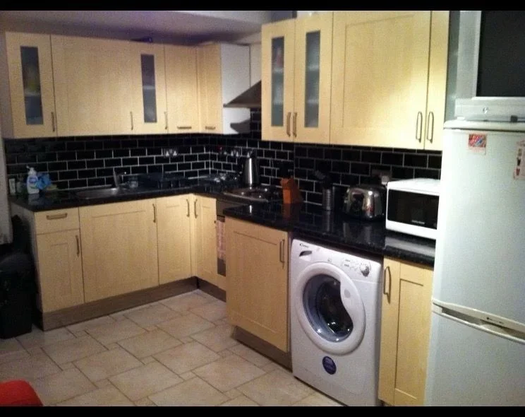 Room Aldrington Road in Greater London