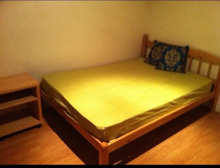 Room Aldrington Road in Greater London