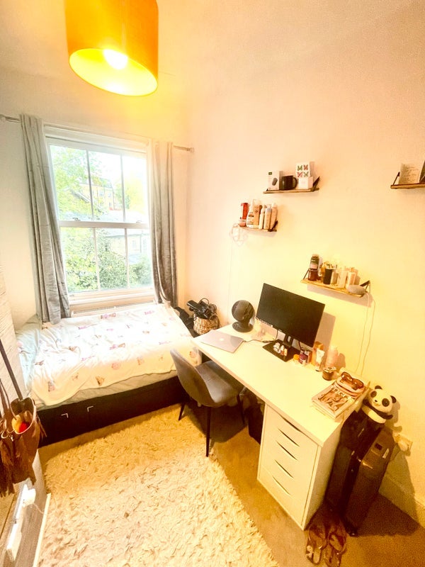 Flat Cromwell Crescent in Greater London