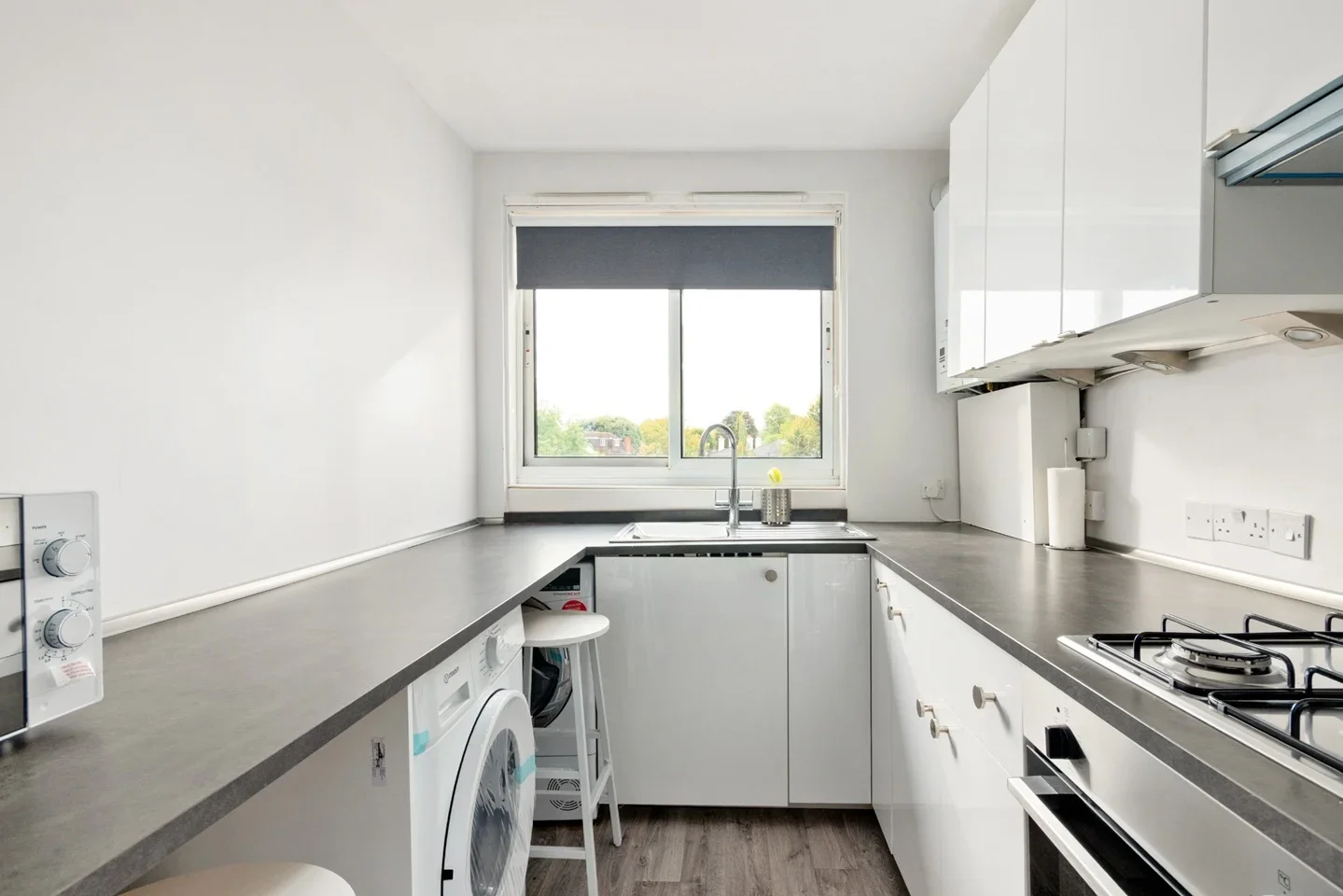 Flat Upper Richmond Road in Greater London