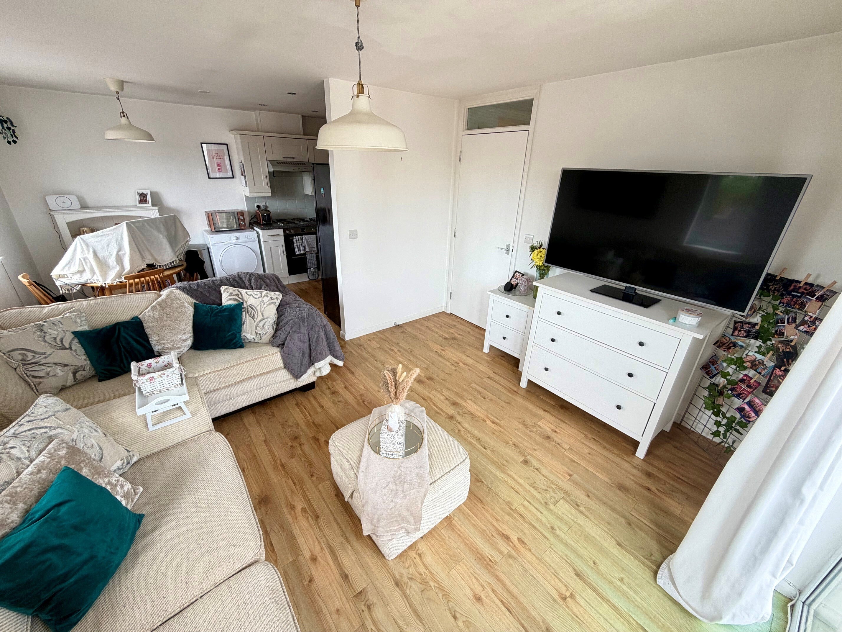 Flat Barnsdale Close in Charnwood