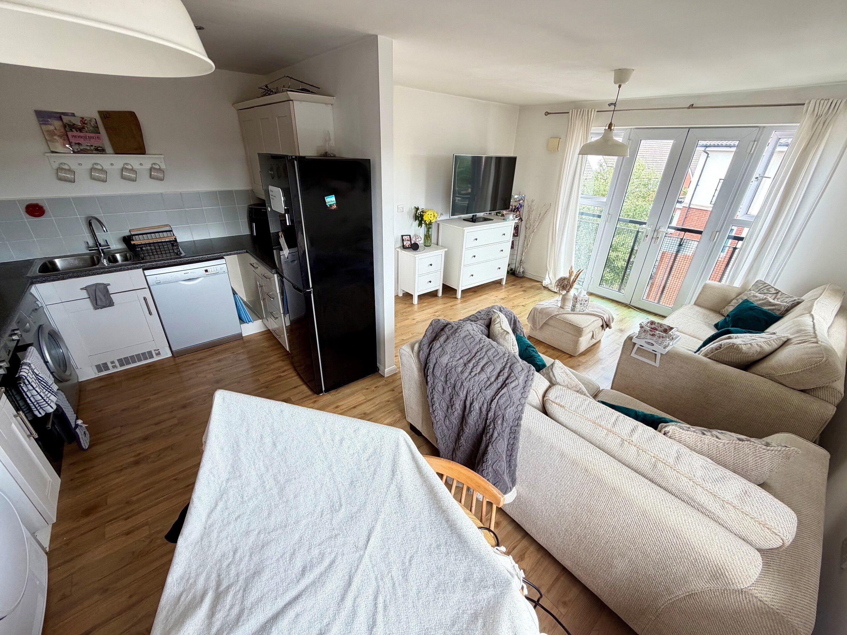 Flat Barnsdale Close in Charnwood