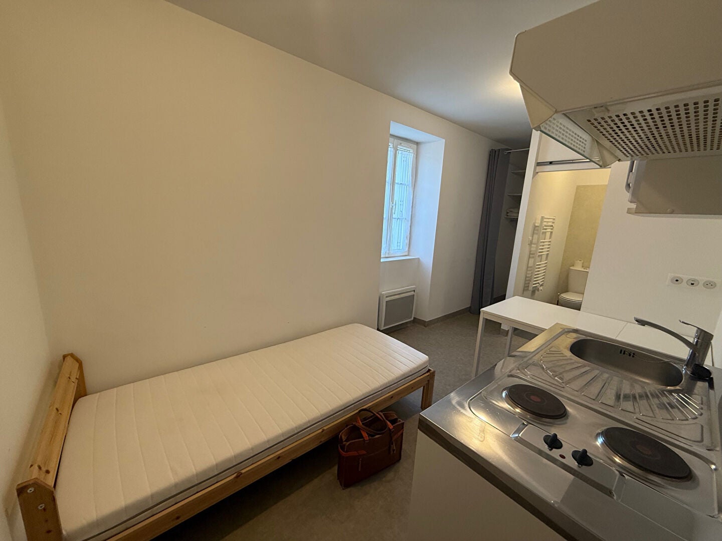 Room Rue Albert Camus in La Roche-sur-Yon