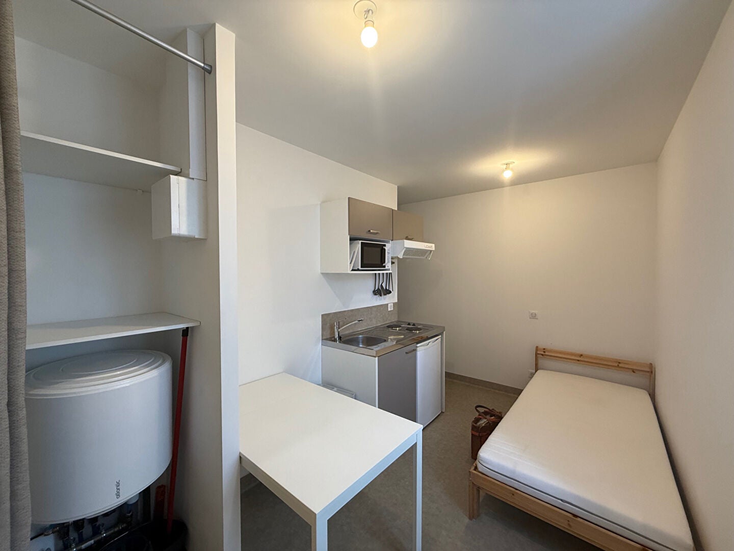 Room Rue Albert Camus in La Roche-sur-Yon