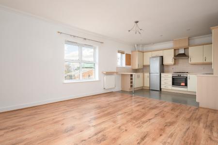 Flat Arnhem Road in Newbury