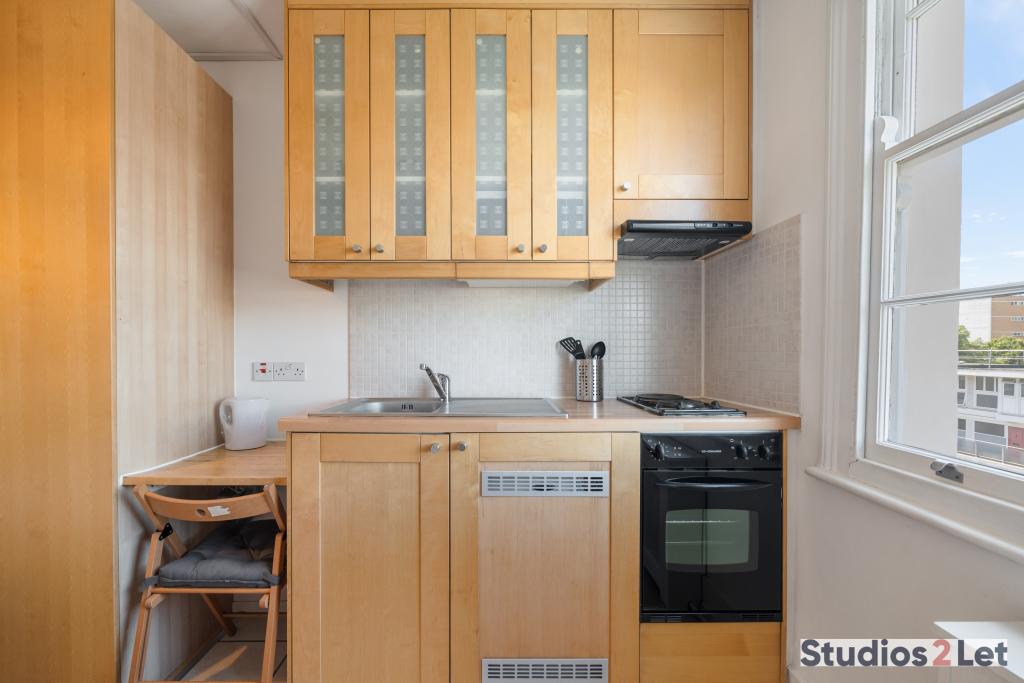 Flat Claverton Street in City of Westminster