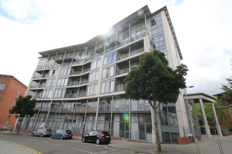 Flat Longleat Avenue in Birmingham