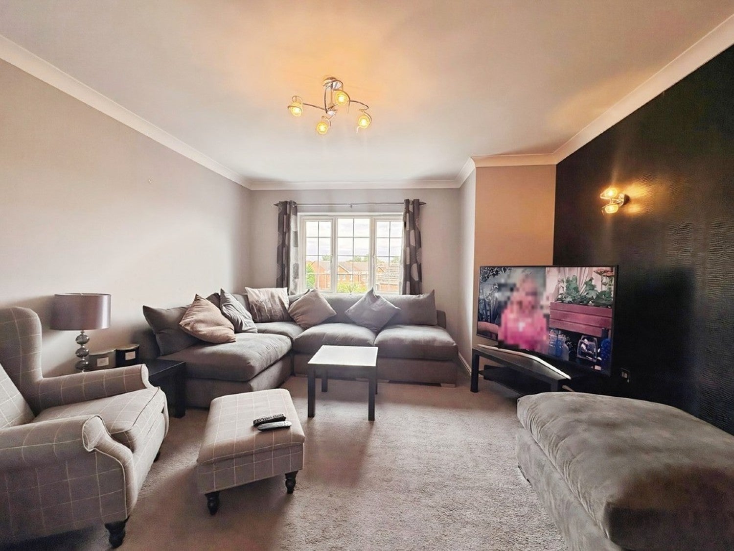 Flat Castle Lodge Way in Leeds
