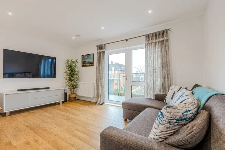 Flat Horsnell Close in Greater London