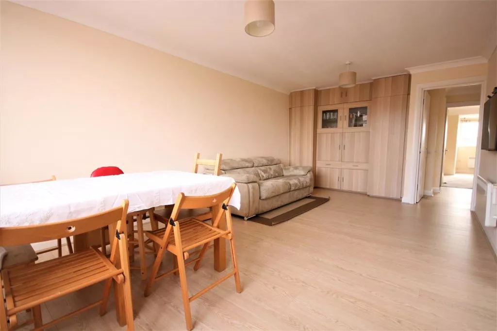 Flat Woodfield Lane in Mole Valley