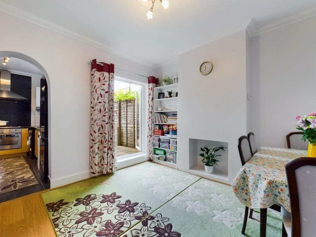 House Benhill Road in Greater London