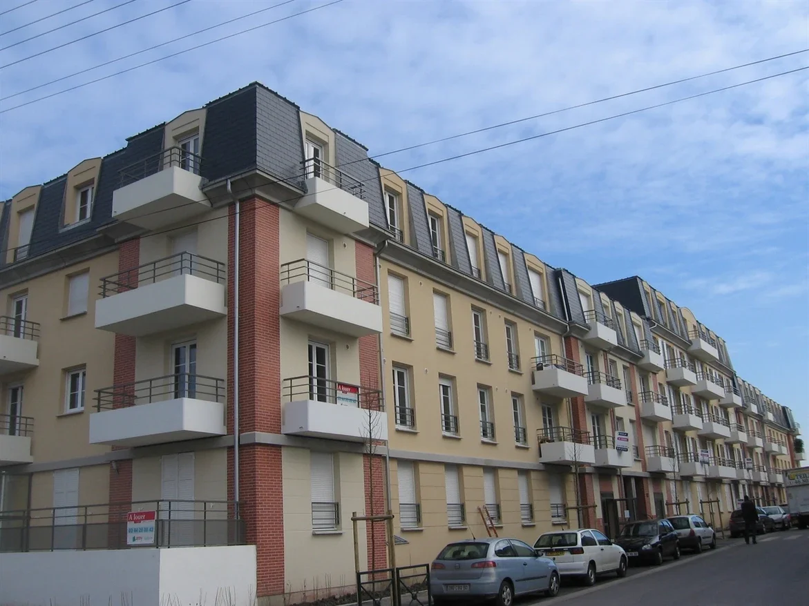 Flat Rue Pierre et Marie Curie in Margny-lès-Compiègne