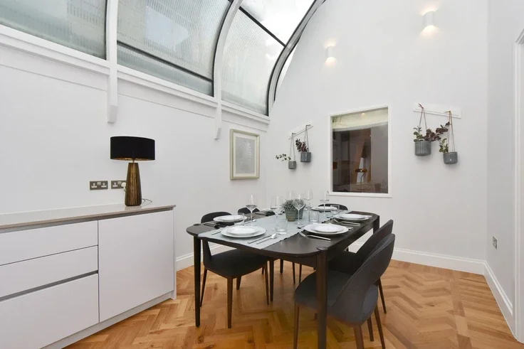 Flat Albemarle Street in City of Westminster