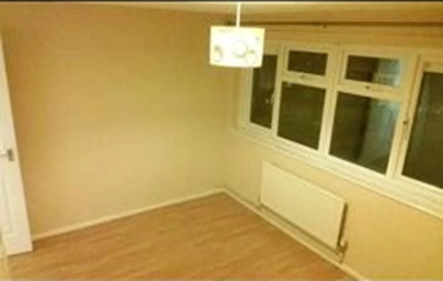 Flat Cleavers Avenue in Milton Keynes
