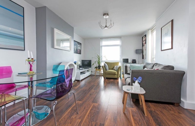 Room Guildford Road in Greater London