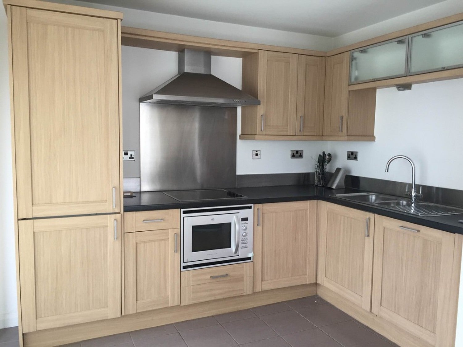 Flat Taylorson Street South in Salford