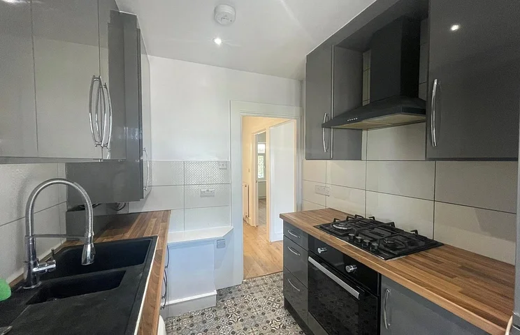 Flat Park Lane in Greater London