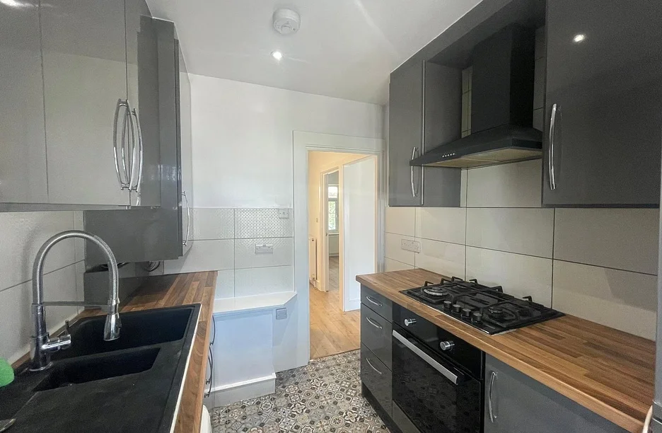Flat Park Lane in Greater London