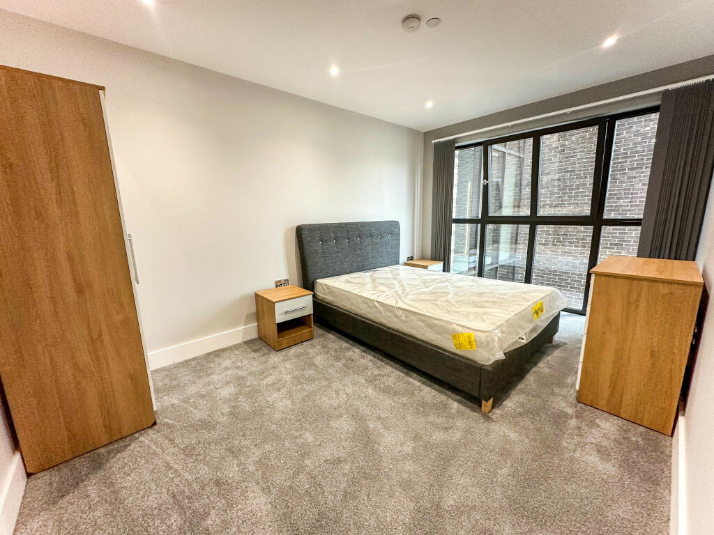 Flat Bowmars Lane in Leicester