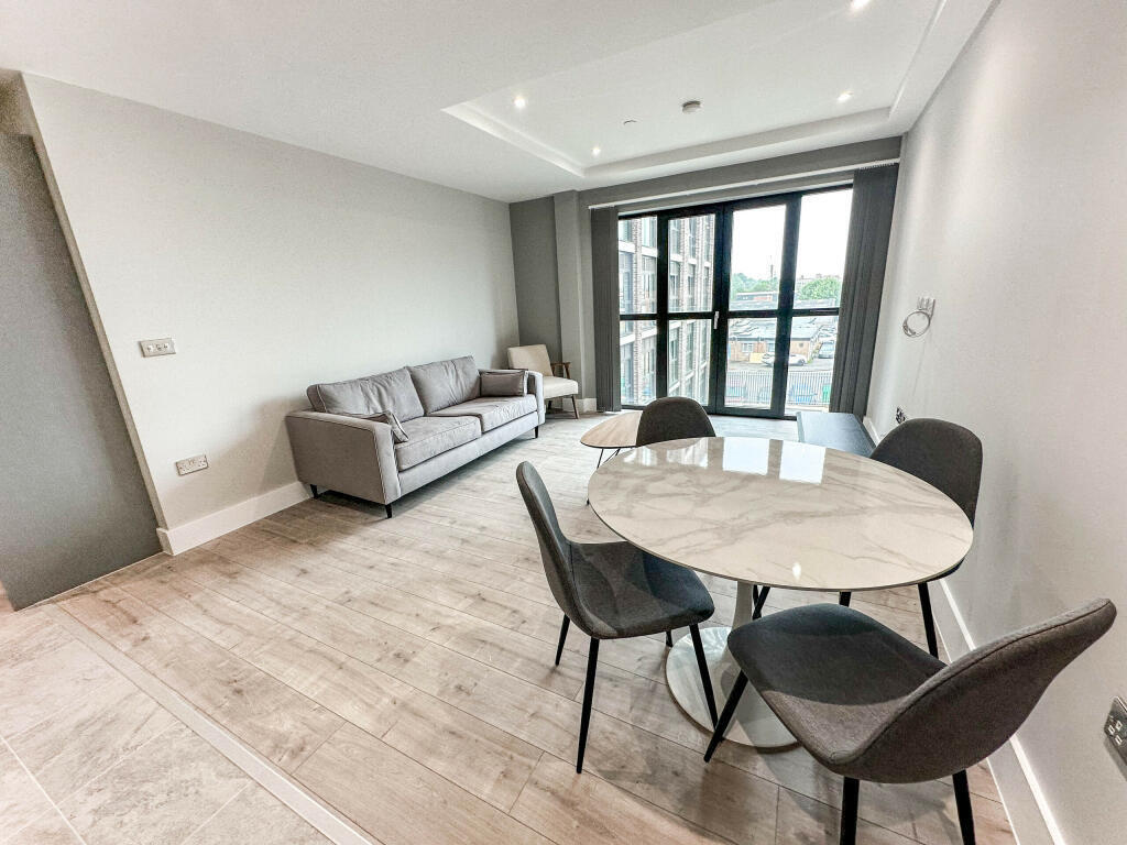 Flat Bowmars Lane in Leicester