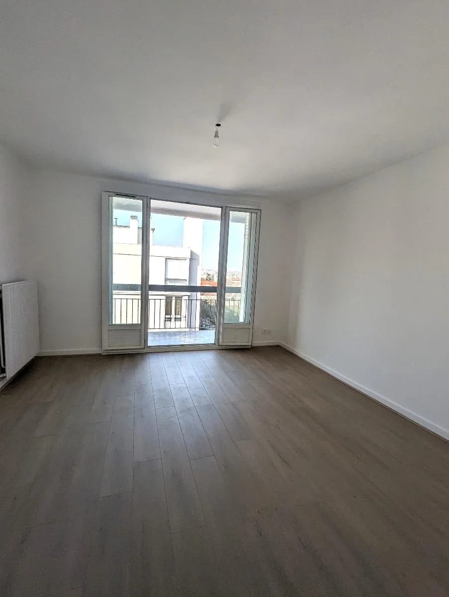 Appartement Rue Antoine Lumière à Décines-Charpieu