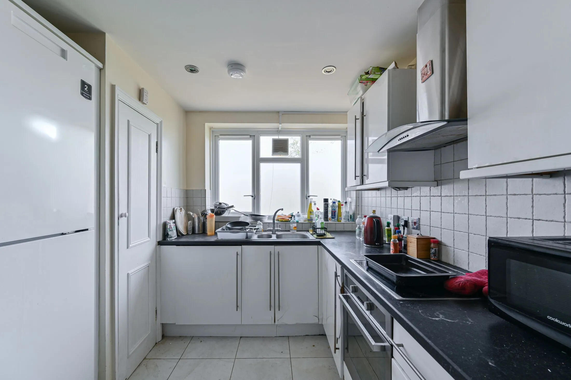 Flat Hazelhurst Road in Greater London