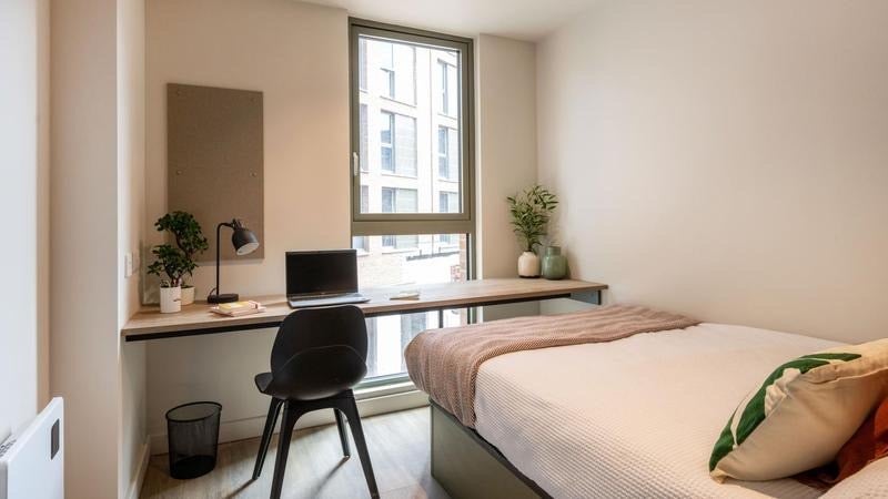 Room Alfreton Road in Nottingham