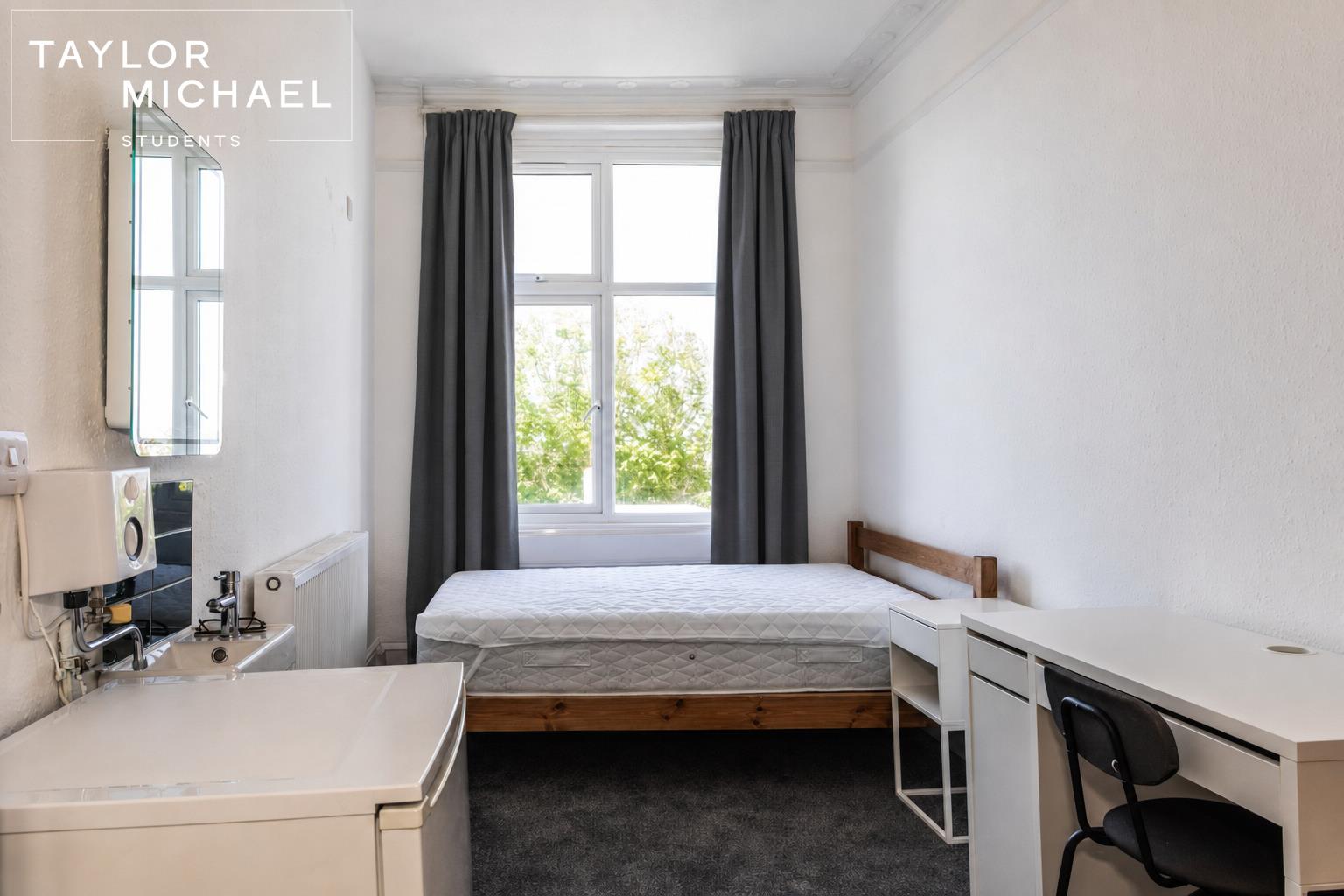 Room Powis Grove in Brighton
