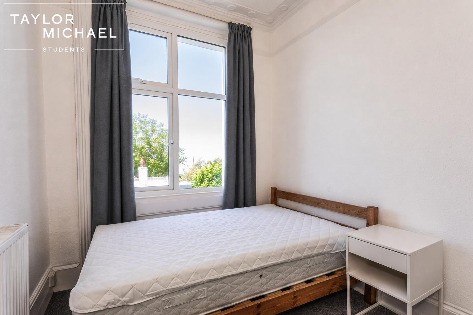 Room Powis Grove in Brighton