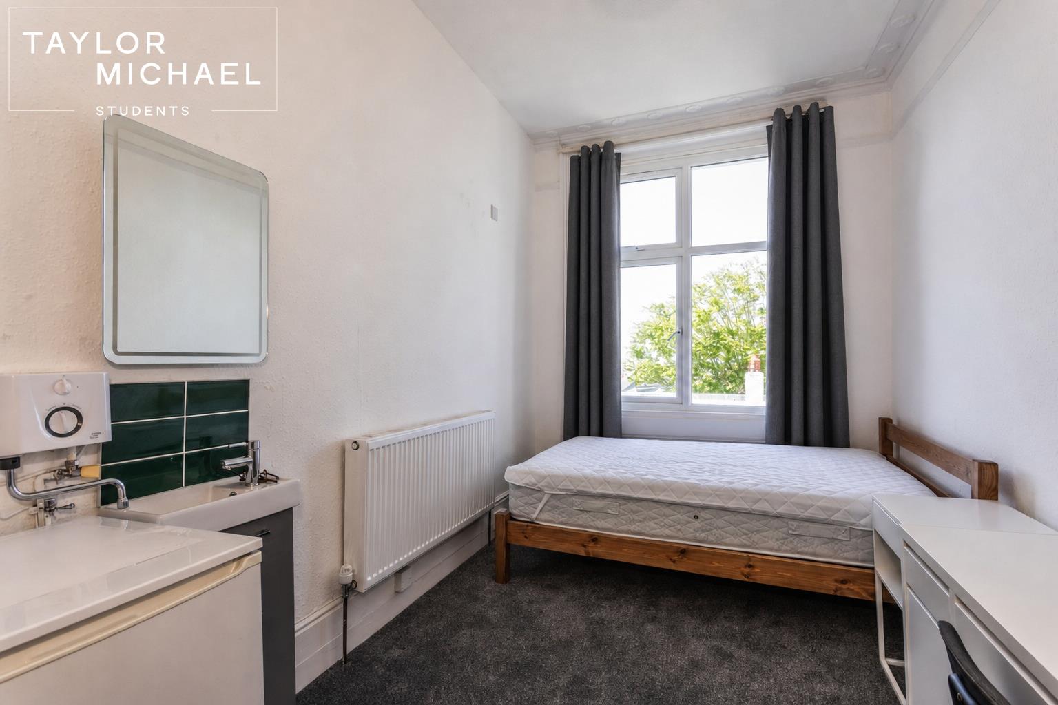 Room Powis Grove in Brighton